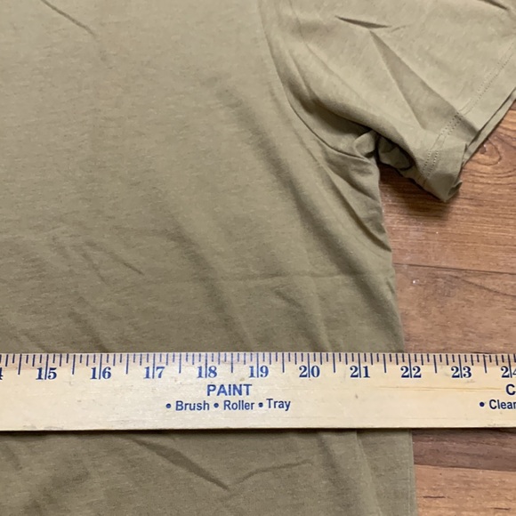 Everlane organic cotton Tan T-Shirt - Picture 4 of 5